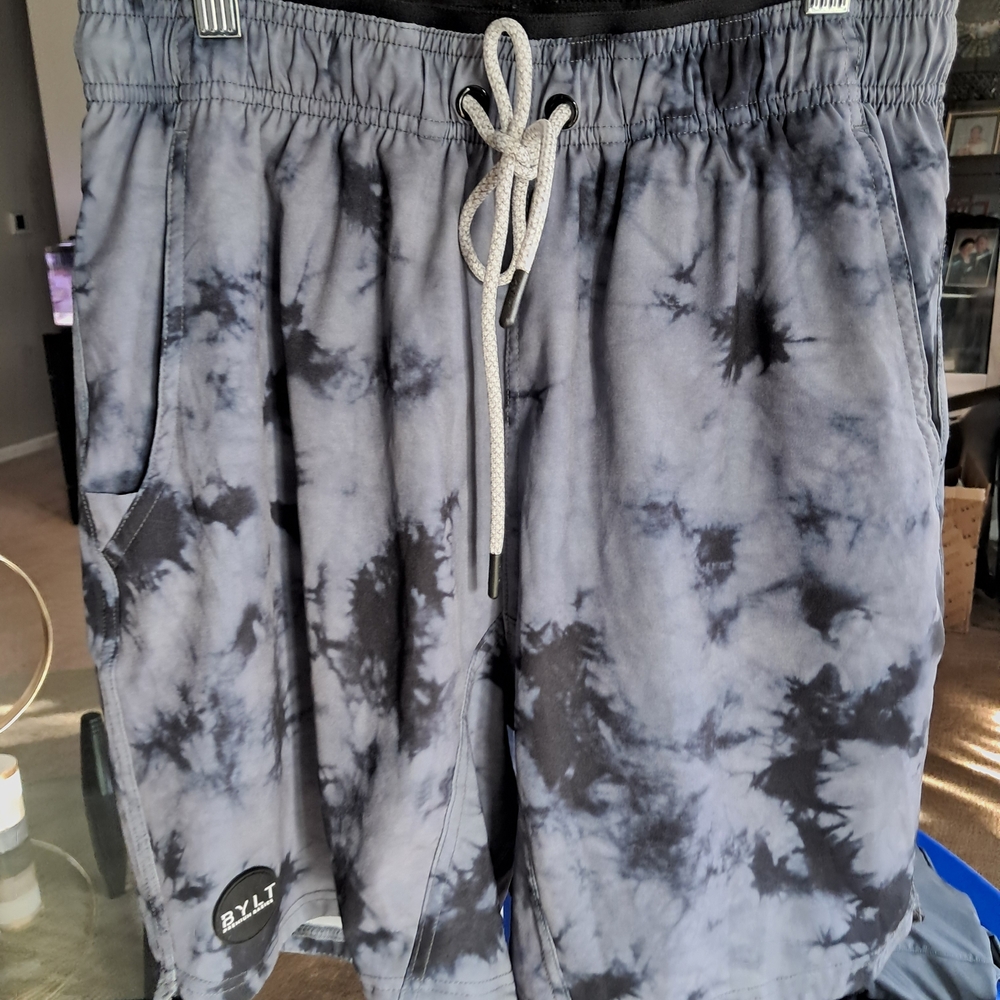 Men's BYLT ACTIVEWEAR LINED Shorts - Black and Gray